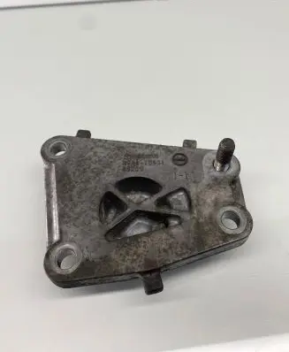 Mazda 6 Engine mounting bracket R2AA10551 R2AA