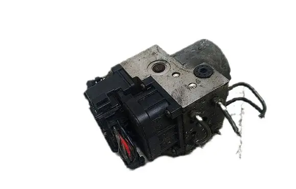 Volvo V40 ABS Pump 30857585