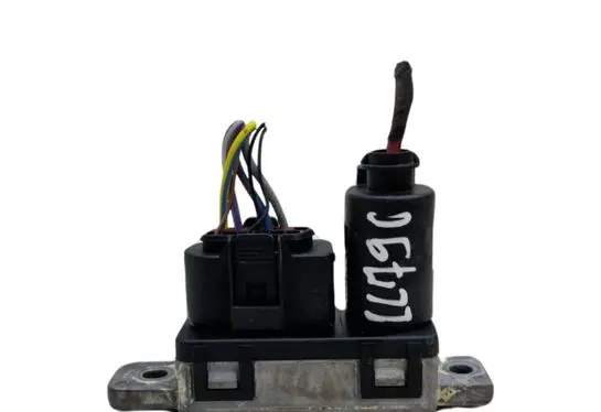 Volvo XC90 Glow plug pre-heat relay 32202461