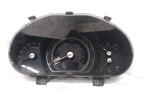 KIA Sportage Speedometer (instrument cluster) 940013U195