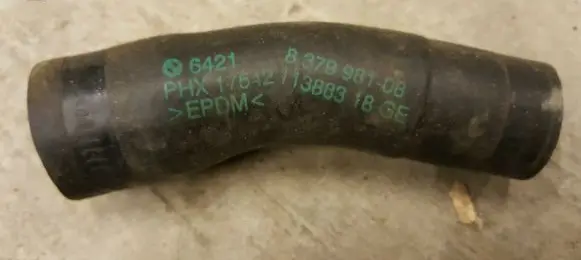 BMW 7 E65 E66 Engine coolant pipe/hose 8379981