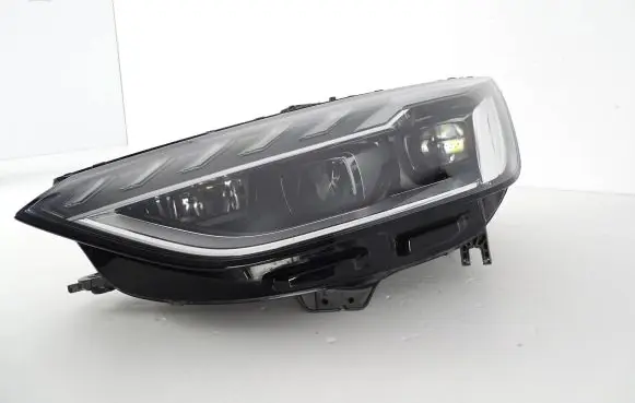 Audi A4 S4 B9 8W Headlight/headlamp 8W0941033D