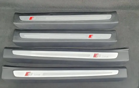 Audi Q7 4L Front sill trim cover 4L0853374F 4L0853373F 4L0853375F