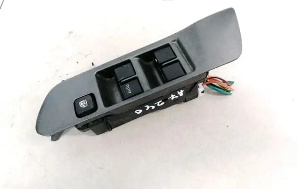 Nissan Primera Electric window control switch
