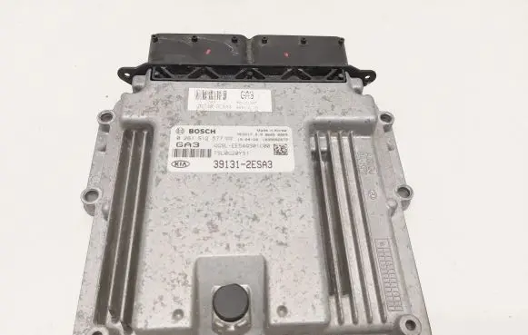 KIA Sportage Engine control unit/module 0261S12577 391312ESA3