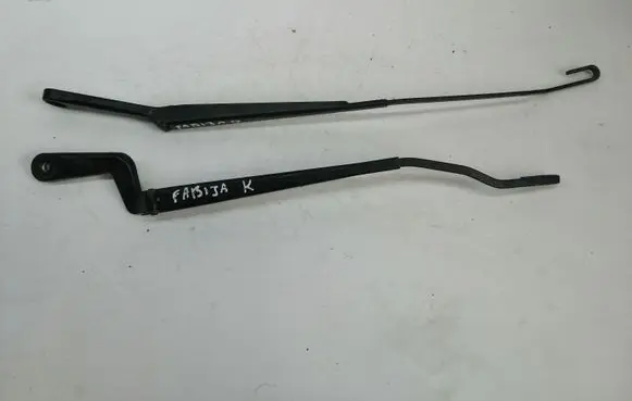 Skoda Fabia Mk1 (6Y) Front wiper blade arm