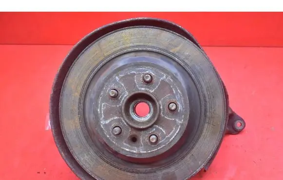 Ford Kuga I Front wheel hub spindle knuckle