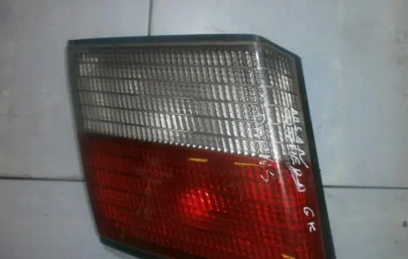 Nissan Primera Tailgate rear/tail lights 23180102