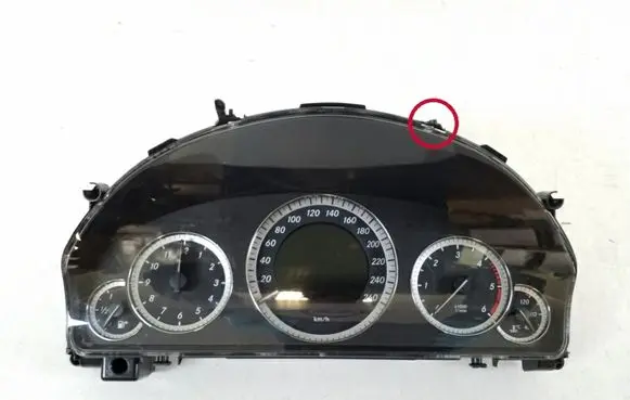 Mercedes-Benz E W212 Speedometer (instrument cluster) A2129003709