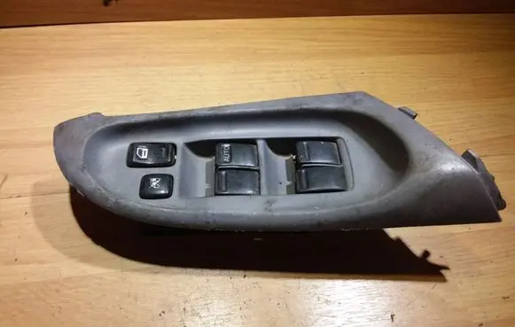 Nissan Almera N16 Electric window control switch 80960BM410