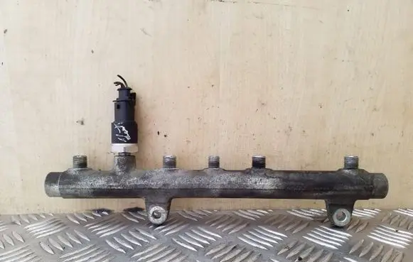 Renault Scenic I Fuel main line pipe 0445214015 7700111013 0281002405
