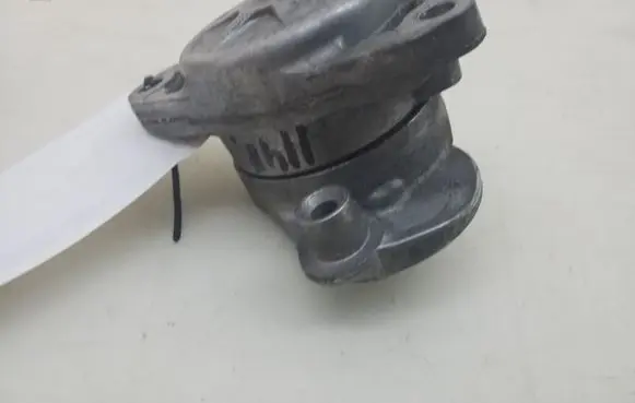 Mercedes-Benz CLS C219 Timing belt/chain tensioner A2722000270