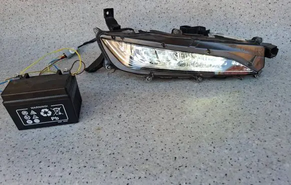 Lexus RX 330 - 350 - 400H Front fog light 812104860
