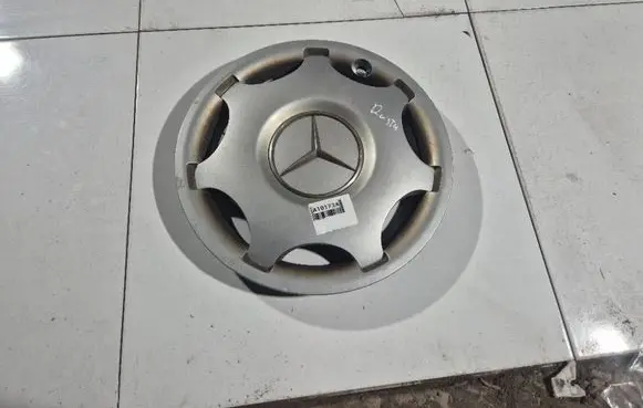 Renault Laguna II R15 wheel hub/cap/trim 2034010024 3833