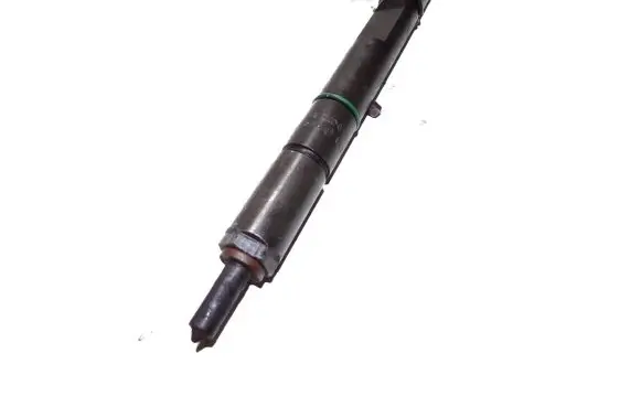 Audi A6 S6 C5 4B Fuel injector 059130201E