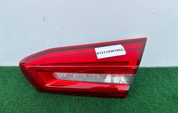 Ford Focus Rear/tail lights JX7B-13A602-DA