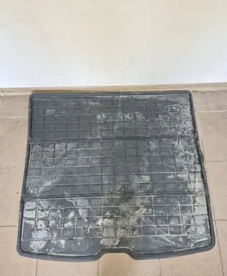 Volvo XC40 Rubber trunk/boot mat liner 31664207