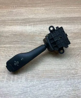 BMW X3 E83 Indicator stalk 8363668