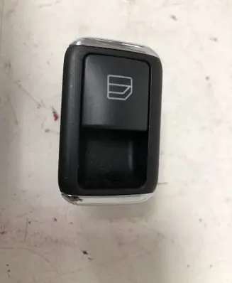 Mercedes-Benz C AMG W204 Electric window control switch A2048700451