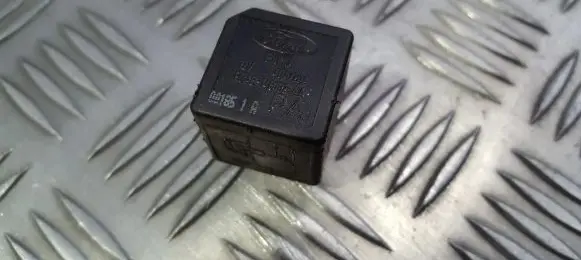 Ford Mondeo Mk III Other relay f0ab14b192aa f0ab-14b192-aa