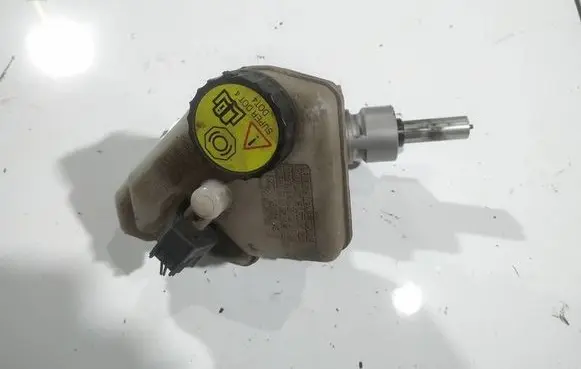 Ford Mondeo Mk III Master brake cylinder 