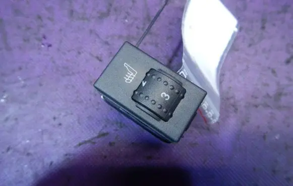 Ford C-MAX I Seat heating switch 3M5T-19K314-AD