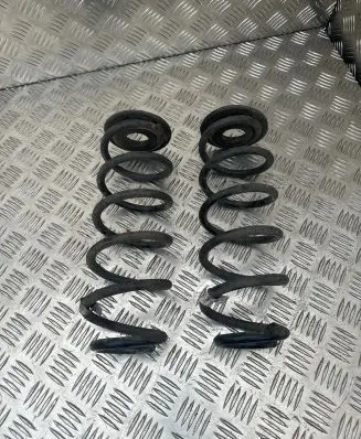 Volkswagen Golf VII Rear coil spring 5Q0511121