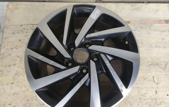 Volkswagen Transporter - Caravelle T6 R17 alloy rim 7E0601025 3429826