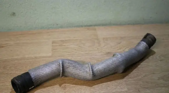 Audi A3 S3 8P Engine coolant pipe/hose