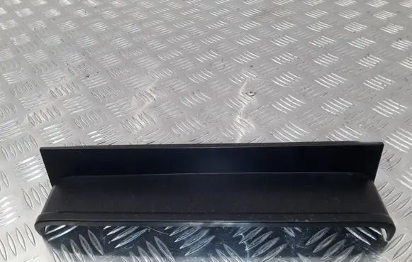 Tail light part