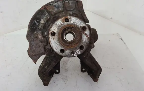 Volkswagen Golf IV Front wheel hub spindle knuckle