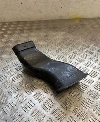 Volvo XC90 Air intake duct part 31370228