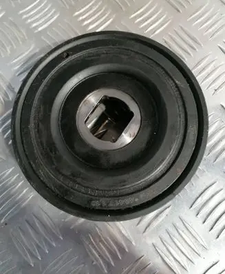 Renault Master III Crankshaft pulley 8200805671