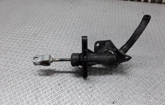 Hyundai Santa Fe Clutch master cylinder