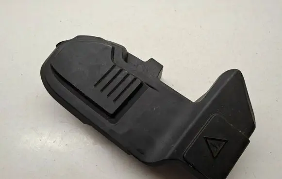 BMW X3 G01 Fuse box cover 8632554 12908632554