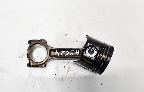 Nissan Primera Piston with connecting rod