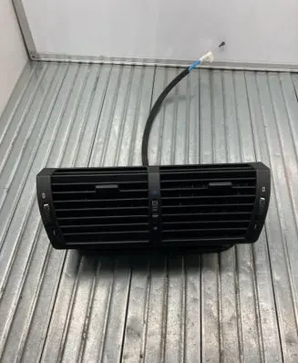 BMW X5 E53 Dash center air vent grill 8402221