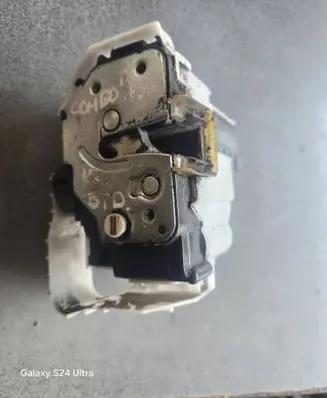 Opel Combo D Tailgate/trunk/boot lock/catch/latch 519103550