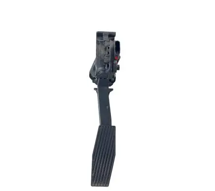 Accelerator throttle pedal