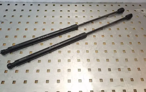 Jeep Grand Cherokee (WK) Tailgate/trunk strut/damper