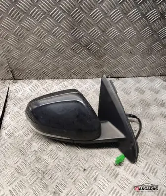 Front door electric wing mirror