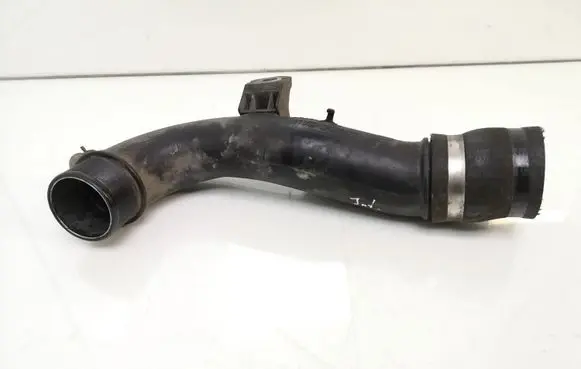 Toyota Avensis T250 Intercooler hose/pipe 173620R010 8942460010 091006B