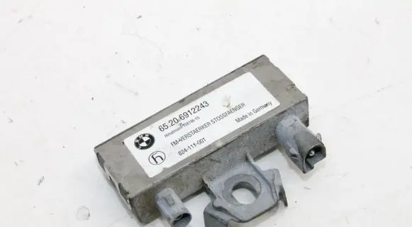 BMW Z4 E85 E86 Aerial antenna amplifier 6912243