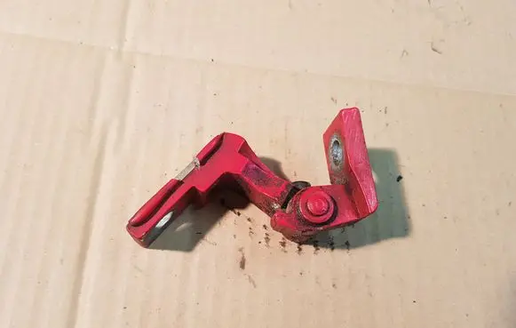 Audi A3 S3 A3 Sportback 8P Front door upper hinge A046573