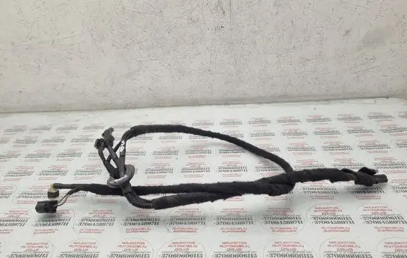 Volkswagen PASSAT B6 Windshield washer fluid hose 1J0955998