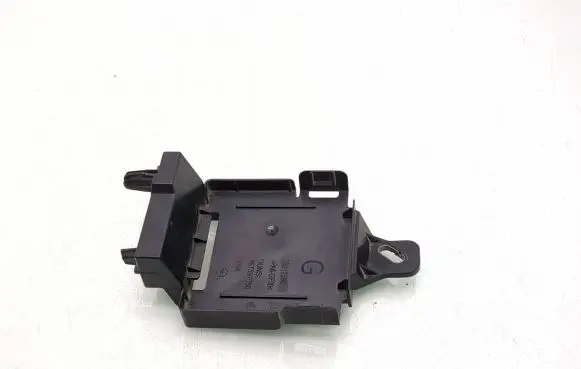 Opel Astra H Other engine bay part 39217593