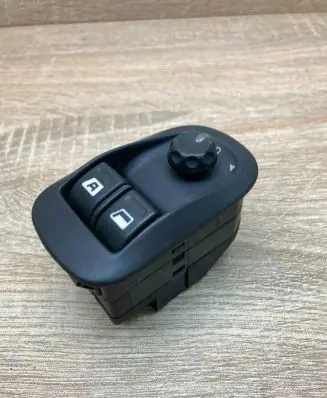 Peugeot 206 Wing mirror switch Used