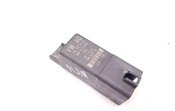 Man TGE 1gen Glow plug pre-heat relay 04L907281B