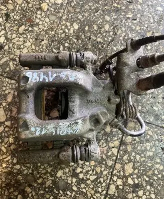 Volkswagen Caddy Rear brake caliper