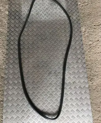 Volkswagen Touareg I Rubber seal front coupe door 